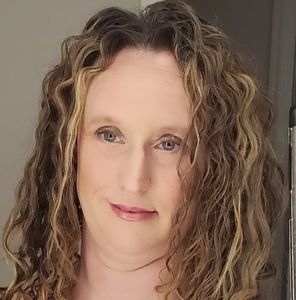 Meet your Posher, Beverly